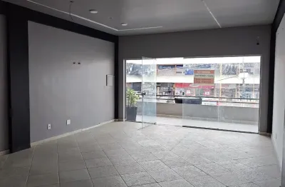 Condomínio sollar dos franceses, andar alto, 1 suíte + 2 semi-suítes, todo com armários e