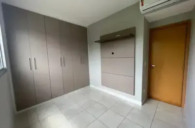 Flores, cond. life flores, 3 quartos sendo 1 suíte, armários e ar.2 vagas