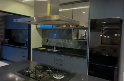 Ponta negra, totalmente mobiliada : 3 suítes, sendo 1 master, piscina e churrasqueira