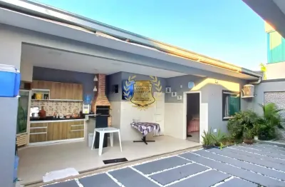 Ponta negra. cond. morada dos passaros, casa duplex com 4 suites, sala para 3 ambientes e 4 vagas.