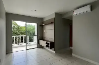 Flores, cond. life flores, 3 quartos sendo 1 suíte, armários e ar.2 vagas