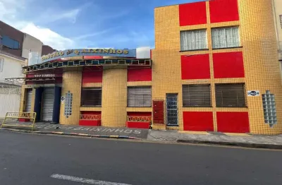 Casa comercial com 7 salas para alugar na Rua Sete de Setembro, Centro, Ponta Grossa