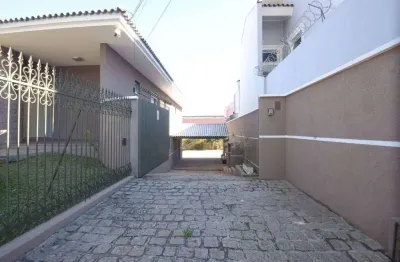Casa com 6 dormitórios( 1 suíte e 1 demi suíte)) para alugar, 236 m² por r$ 6.000/mês - frederico bals- centro - ponta grossa/pr