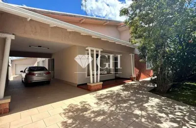 Casa comercial com 3 salas para alugar no Centro, Ponta Grossa 