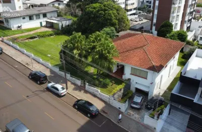 Terreno com casa a venda no centro de pato branco - próximo a praça getulio vargas