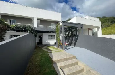 Casa a venda no bairro industrial 2 de pato branco - 01 suite 02 quarto