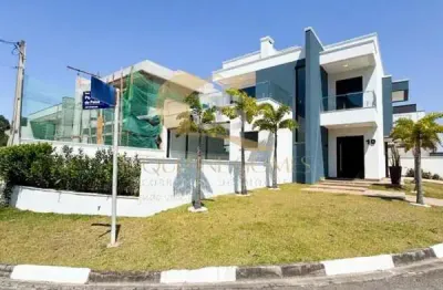 Casa em Condomínio para Locação em Arujá, Condomínio Real Park, 3 dormitórios, 3 suítes, 4 banheiros, 2 vagas