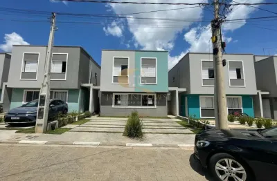 Casa em Condomínio para Locação em Arujá, Arujá Center Ville, 2 dormitórios, 1 banheiro, 2 vagas