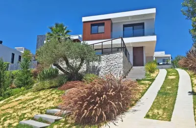 Casa com 3 quartos à venda na Estrada Vereador Ary Antônio Bergozza, Nossa Senhora da Saúde, Caxias do Sul