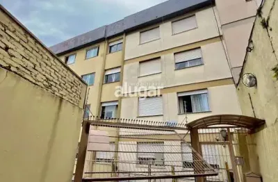 Apartamento com 3 quartos para alugar na Rua Garibaldi, Exposição, Caxias do Sul