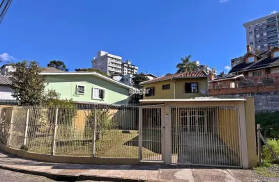 Casa com 3 quartos para alugar na Rua Oliveira Viana, 97, Cristo Redentor, Caxias do Sul