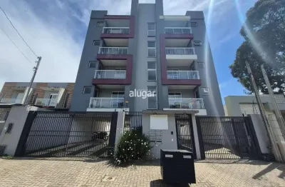 Apartamento com 2 quartos para alugar na Rua Heleno Henrique Marcon, São Luiz, Caxias do Sul