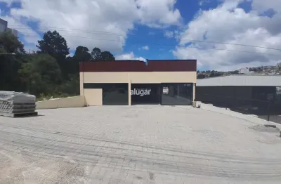 Sala comercial para alugar na Rua Antônio Broilo, Cruzeiro, Caxias do Sul