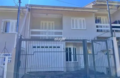 Casa com 3 quartos para alugar na Rua Justino Pedro Bulla, Vinhedos, Caxias do Sul