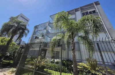 Apartamento com 3 quartos para alugar na Avenida Independência, Cristo Redentor, Caxias do Sul