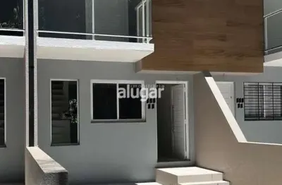 Casa com 2 quartos para alugar na Rua Algeny Lazarotto, Bela Vista, Caxias do Sul