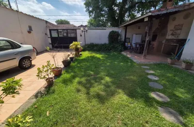 Casa com 2 quartos à venda na Rua Tenente Américo Moretti, Bom Retiro, Santos