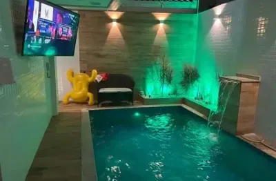 Casa Sobreposta Baixa à Venda com 3 Suítes e Piscina – Ponta da Praia, Santos/SP | Ref. 2247