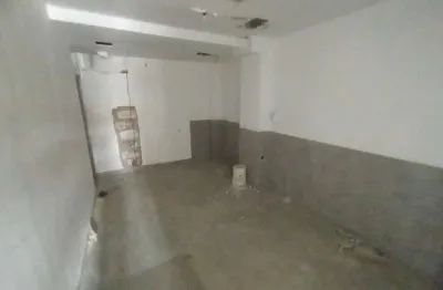 Casa com 3 quartos para alugar na Avenida Senador Pinheiro Machado, Vila Mathias, Santos
