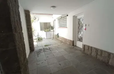 Casa com 12 quartos para alugar na Rua Eloy Fernandes, Boqueirão, Santos