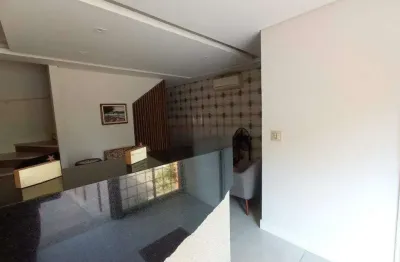 Casa com 3 quartos para alugar na Rua Joaquim Távora, Vila Mathias, Santos