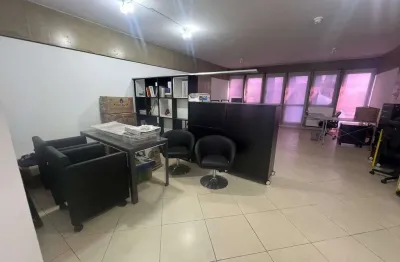 Sala comercial para alugar na Praça Dom Idílio José Soares, Centro, Santos