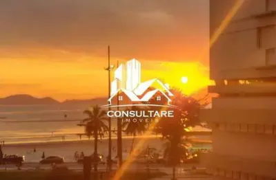 Apartamento de 80m² à venda na ponta da praia – 2 dormitórios, 2 banheiros, sala ampla e cozinha funcional