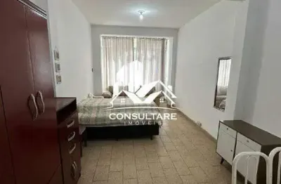Apartamento compacto e funcional a apenas 20 metros da praia – santos/sp -ref: 5669rm
