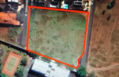 Terreno à venda na Rua Alfredo Villela Andrade, Morada da Colina, Uberlândia