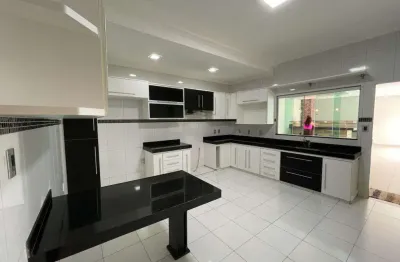 Casa para venda em uberlândia, custódio pereira, 3 dormitórios, 1 suíte, 1 banheiro, 2 vagas