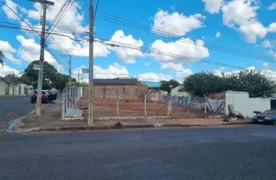Terreno à venda na Rua Varginha, Daniel Fonseca, Uberlândia