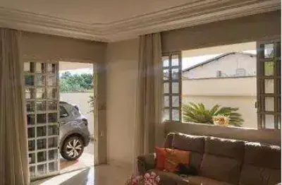 Casa para venda em uberlândia, vigilato pereira, 5 dormitórios, 1 suíte, 3 banheiros, 2 vagas