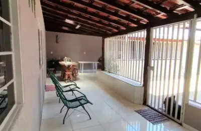 Casa para venda em uberlândia, santa rosa, 3 dormitórios, 1 suíte, 2 banheiros, 3 vagas