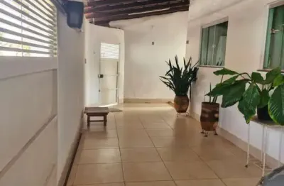 Casa para venda em uberlândia, segismundo pereira, 3 dormitórios, 1 suíte, 1 banheiro, 2 vagas