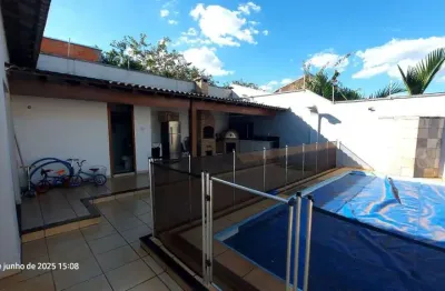 Casa para venda em uberlândia, cidade jardim, 3 dormitórios, 2 suítes, 2 banheiros, 4 vagas