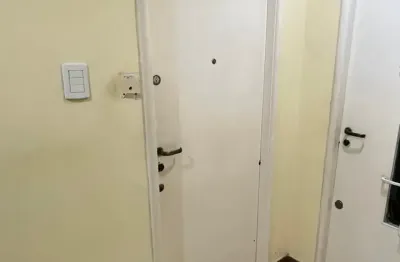 Sala comercial para alugar na Avenida Borges de Medeiros, 453, Centro Histórico, Porto Alegre