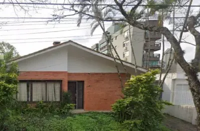Casa comer. no bairro três figueiras com 4 dormitórios
