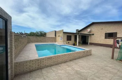 Casa com 4 quartos à venda na Rua Evaristo Comin, 2090, Zona Sul, Balneário Rincão