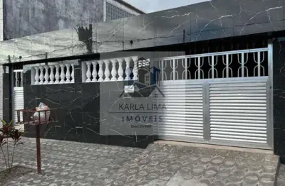 Vende-se casa isolada com 02 dormitórios, sendo 01 suíte, 02 banheiros, 02 vagas. em boqueirão  -  praia grande