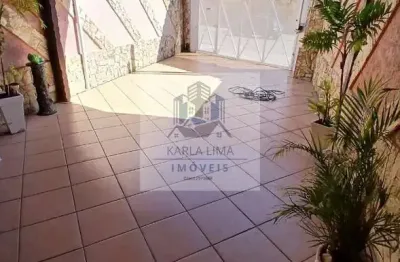 Casa à venda com 02 dormitórios, 01 suíte, 04 vagas, 02 banheiros. em maracanã  -  praia grande