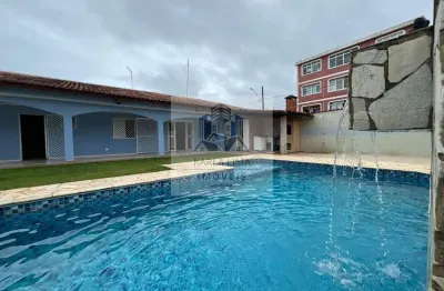 Linda Casa à venda com 02 Dormitórios, 01 Suíte, 01 lavabo, 02 Banheiro, em Vila Caiçara  -  Praia Grande