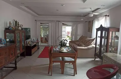 Casa com 3 quartos à venda, 225 m² por r$ 990.000 - cafubá - niterói/rj