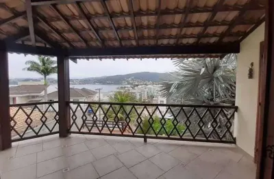 Casa com 4 dormitórios à venda por r$ 2.200.000,00 - charitas - niterói/rj