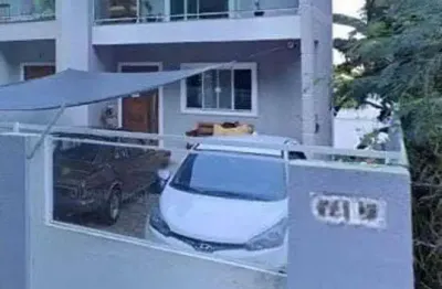 Casa com 2 dormitórios à venda, 94 m² por r$ 780.000,00 - piratininga - niterói/rj