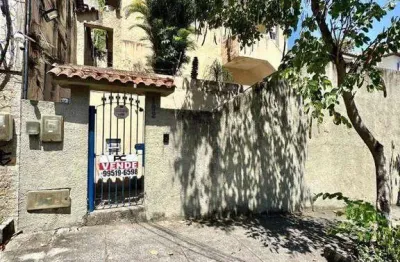 Casa com 3 quartos à venda por r$ 650.000 - pe pequeno - niterói/rj