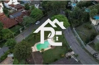 Terreno em condomínio fechado à venda na Rua Jornalista Carlos Vilhena, Itaipu, Niterói