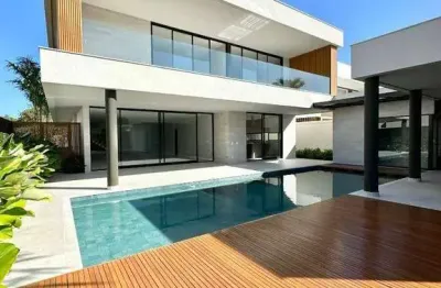 Casa com 4 quartos à venda, 840 m² por r$ 11.900.000 - barra da tijuca - rio de janeiro/rj