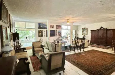 Casa com 5 quartos à venda, 1386 m² por R$ 3.600.000 - Jardim Botânico - Rio de Janeiro/RJ