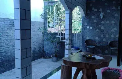 Casa com 2 quartos à venda, 180 m² por R$ 450.000 - Barro Vermelho - São Gonçalo/RJ