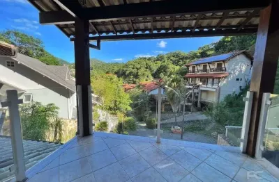 Casa com 4 quartos à venda, 280 m² por r$ 1.000.000 - badu - niterói/rj